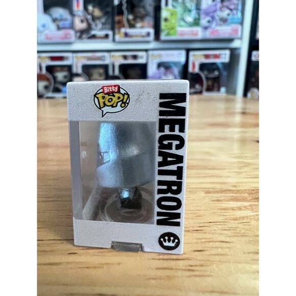 BITTY Megatron 1" Funko Pop #23 Transformers Retro Toys Vinyl Decepticon Hasbro - Picture 4 of 6